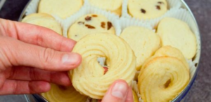 Danish cookies: how to make them at home in a few simple steps!