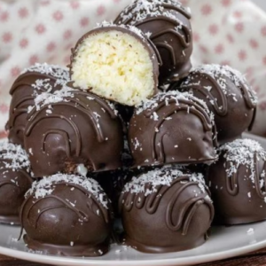No-Bake Chocolate Truffles: the easy bite-sized treat recipe