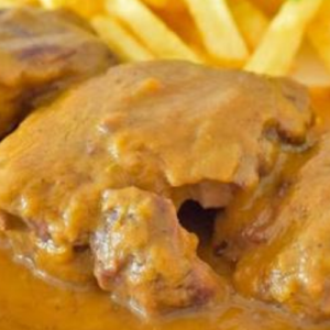 Wine braised pork cheeks: the recipe to make tender and savory meat