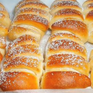 Cream stuffed brioches: the simple tip to make them fluffy and delicious