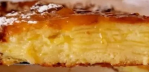 A lot of apple, little sugar and little dough. The tastiest of all!