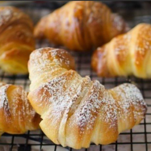 HOW TO MAKE CORNETTI: FRAGRANT LIKE BARS ITALIAN CROISSANTS
