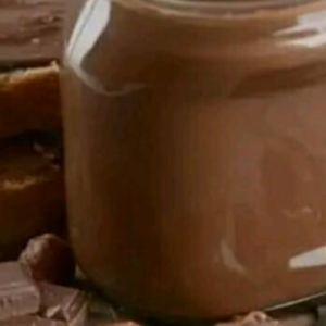 HOMEMADE NUTELLA WITHOUT HAZELNUTS.