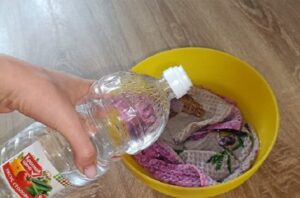 Why Pour Vinegar on Towels? 7 Genius Household Hacks That Prove Simplicity is Key