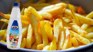 The Vinegar Secret for Preparing Perfectly Crispy Fries