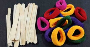 Superb Recycling Idea with Wooden Stakes and Rubber Bands: What Comes Out of It